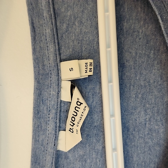 B.Young light blue short sleeve tee soft cotton size S - Picture 2 of 7